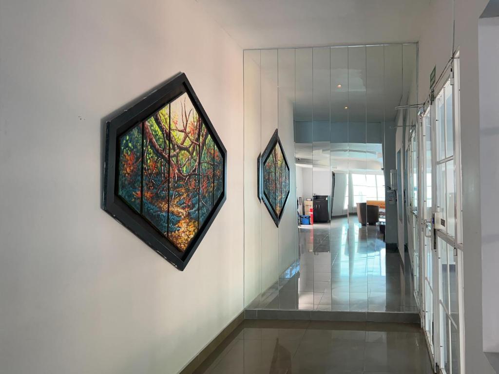 Hotel ByHours Astor - Adults Only - 3