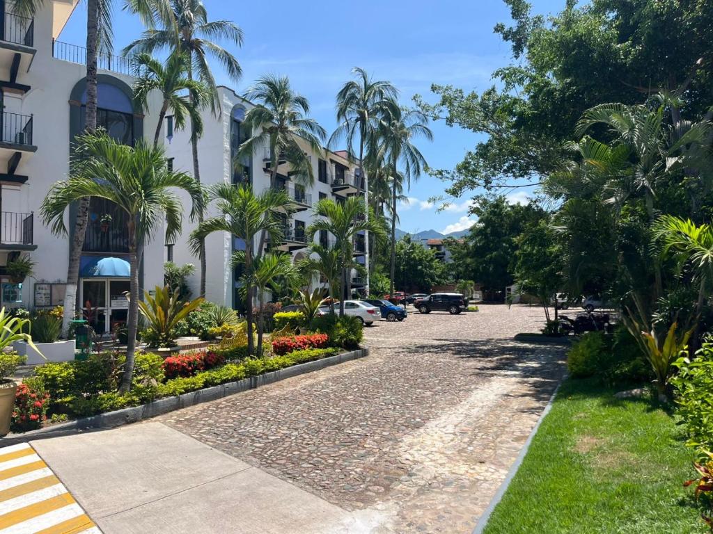 Puerto de Luna, Apartment in Puerto Vallarta with Pool - 5