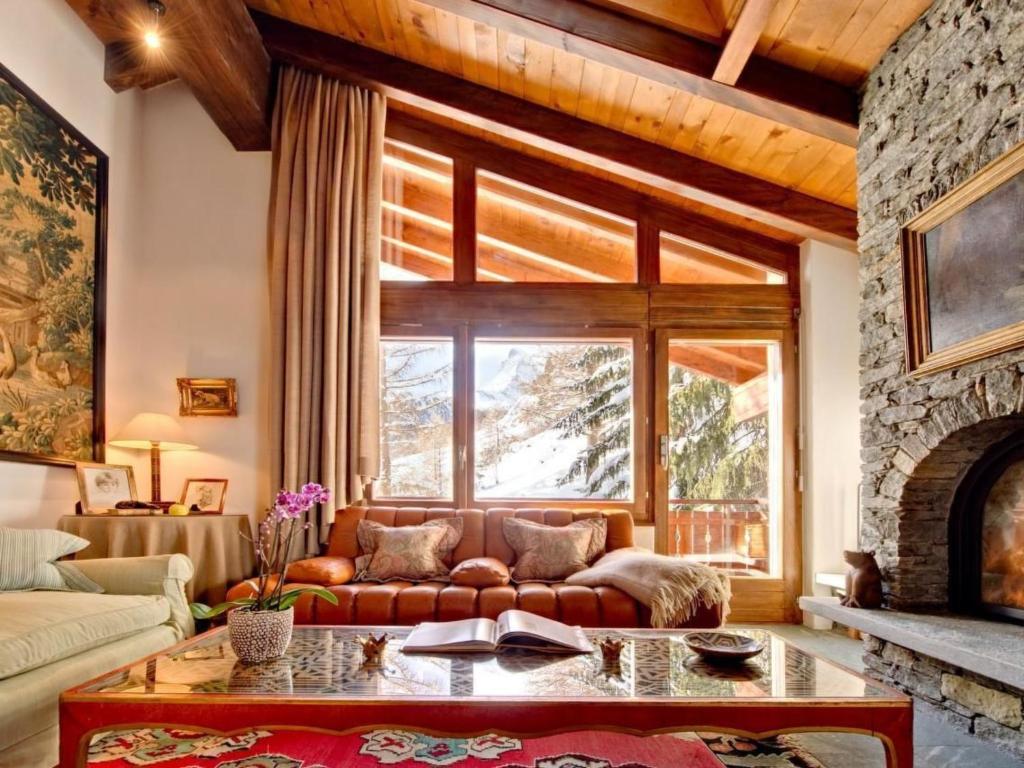 Holiday Home Freistehendens Chalet Zen Zermatt an bester Lage by Interhome - 2