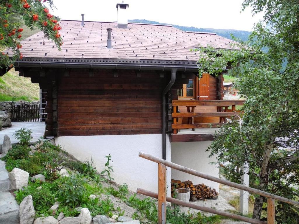 Holiday Home Chalet Le Griffon by Interhome - 1