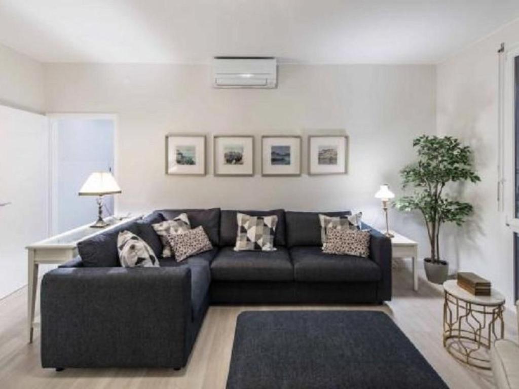 Apartment Elegante Penthouse-Wohnung mit Seeblick by Interhome - 1