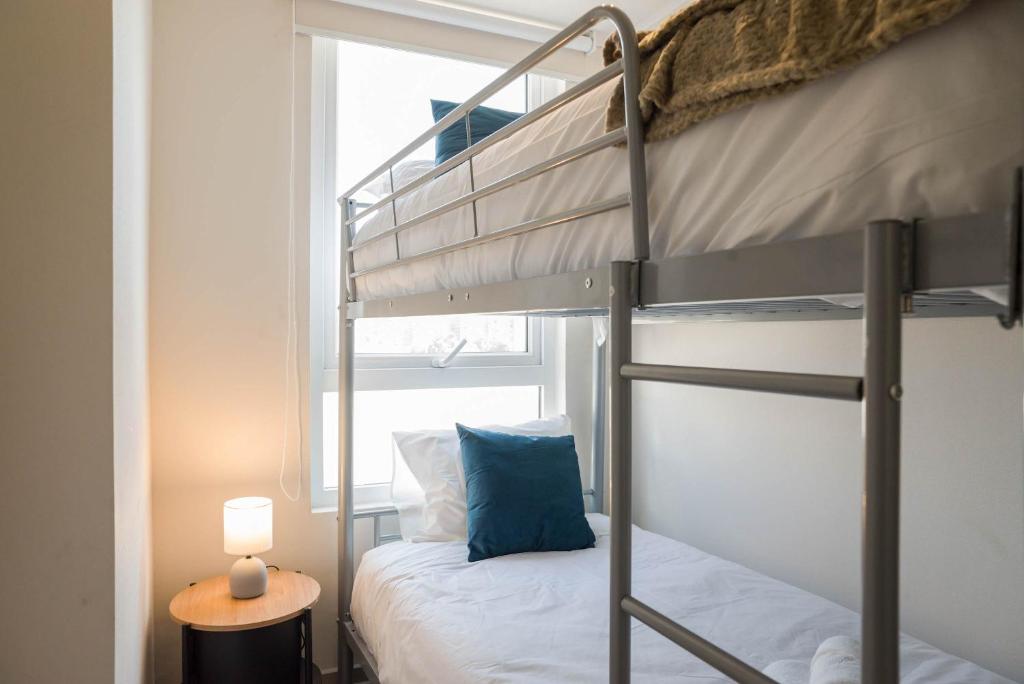 Chic 2BR Apt in Nunoa with Balcony for 5 - 5