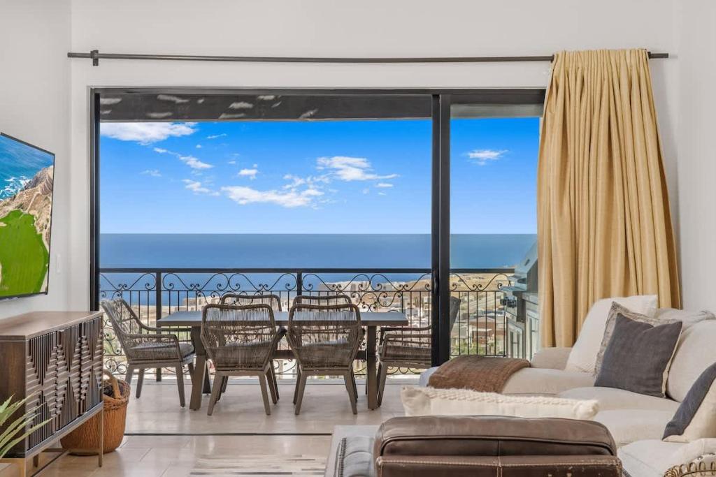 Quivira PH 3BR Premium Condo w Golf Cart - 2