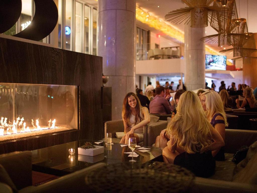 Bar/lounge