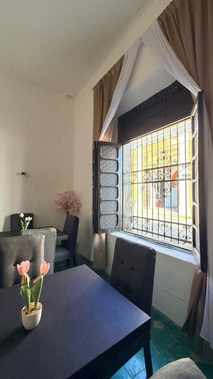 Hotel y Hostal AH MUN - 3