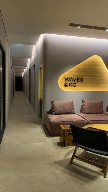 Waves & Ko - 4