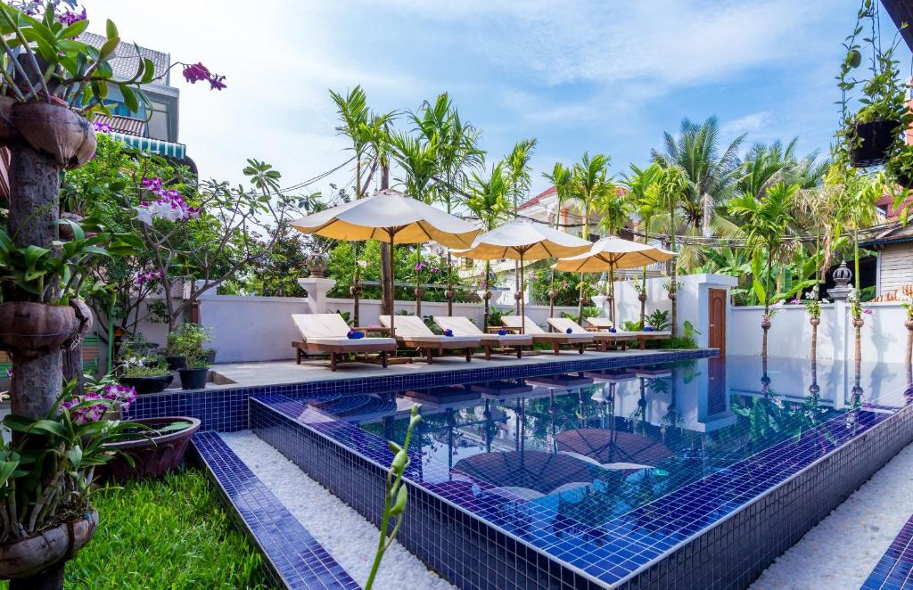 The Unique Angkor Villa photo