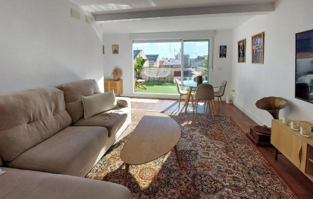 Gorgeous Apartment In Alicante With Wifi - 4