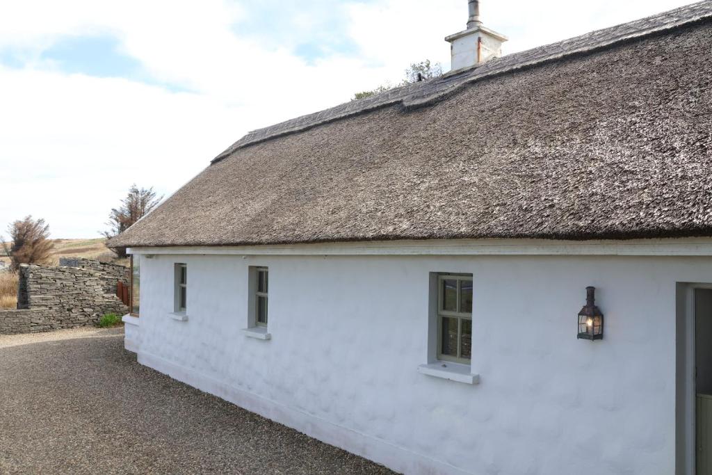 Exterior view, Storytellers Cottage in Doolin