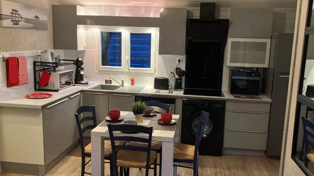 Chalet T3 15 min plage grande terasse et piscine - 4