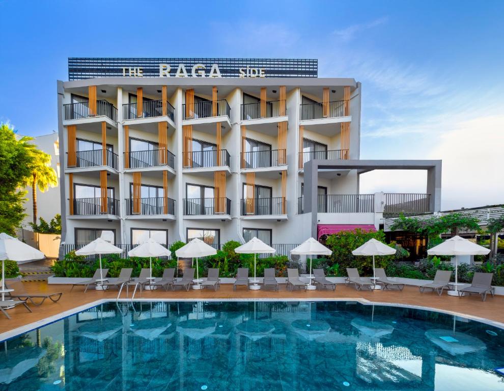 The Raga Side Adult Only — Hotel building in Side