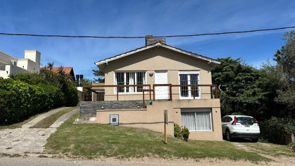 Casa Pinamar Centro Iglesia 80mt Mar 2 Dormitorios 1 Baño - 2