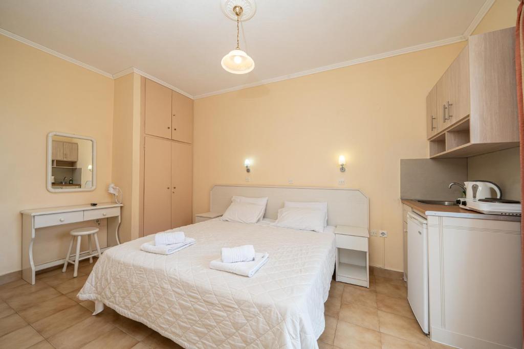 Dionysios Studios — Hotel rooms in Skala (Kefalonia), Ionian Islands
