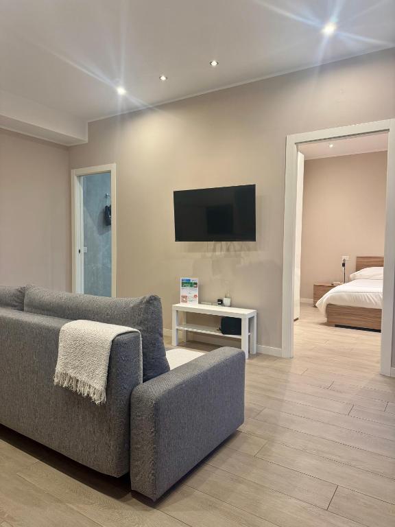 Best Stay-Calefati 80 Suite Apartment - 2
