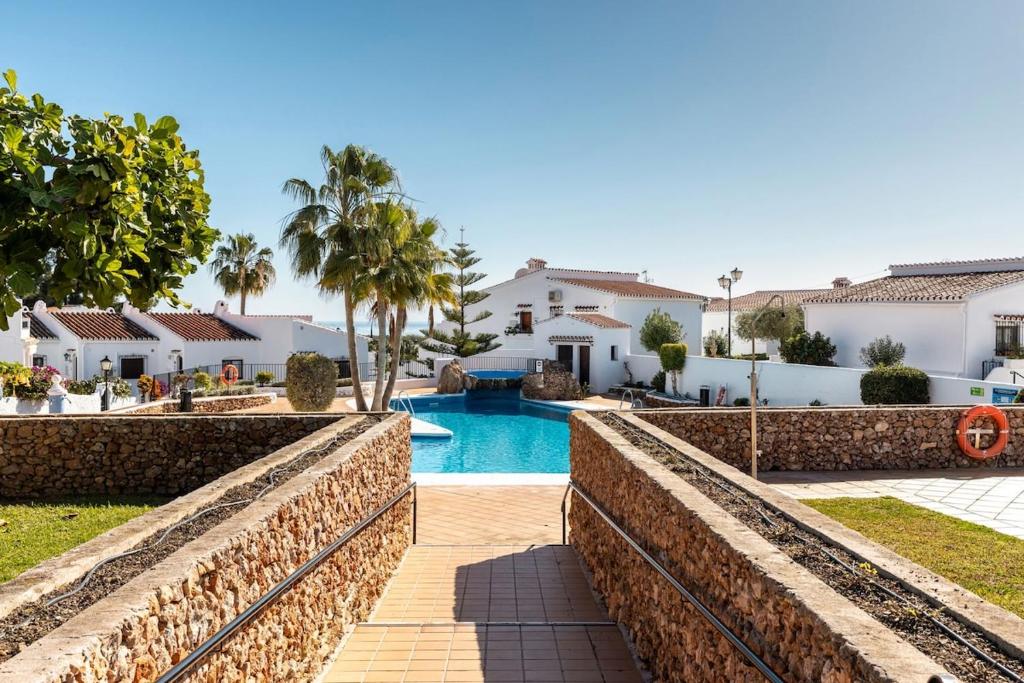 Sea View Apt Capistrano Village Nerja - 3