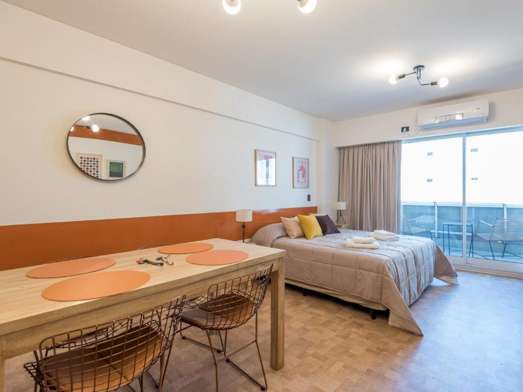 Apartment Paraguay and Larrea IV by For Rent Argentina - 2