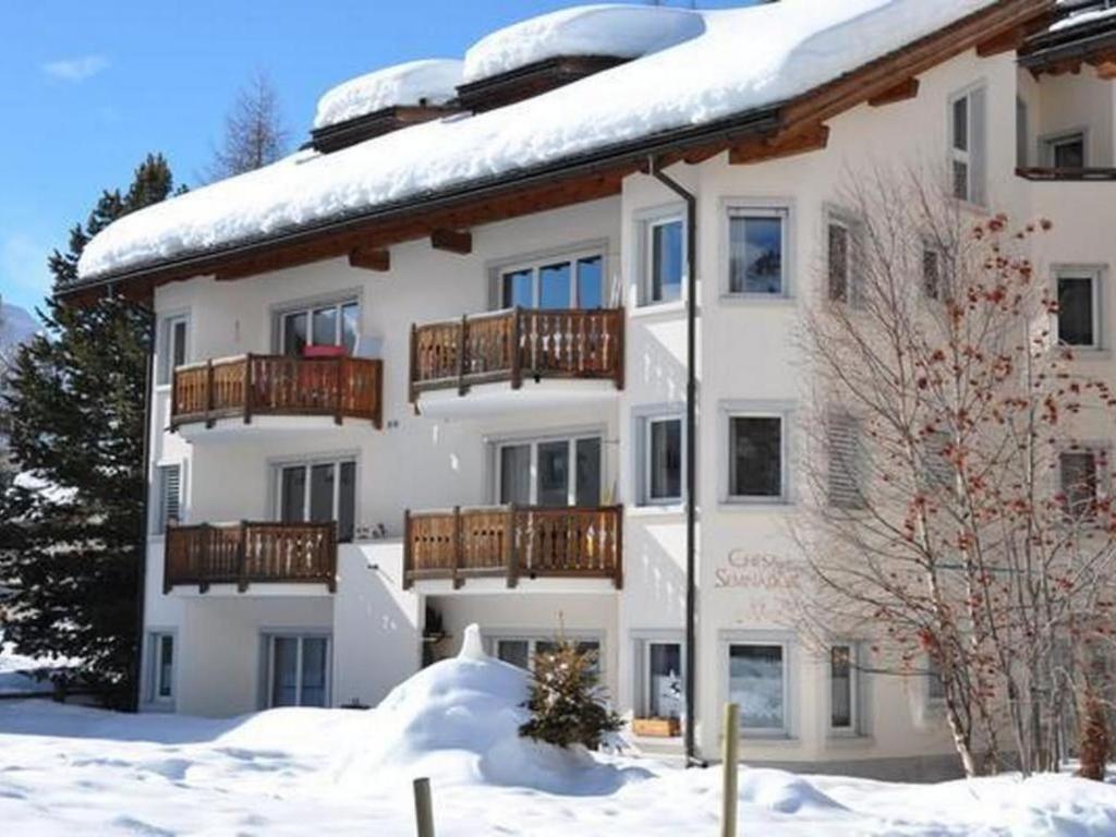 Apartment Chesa Semnadur H8 by Interhome - 1