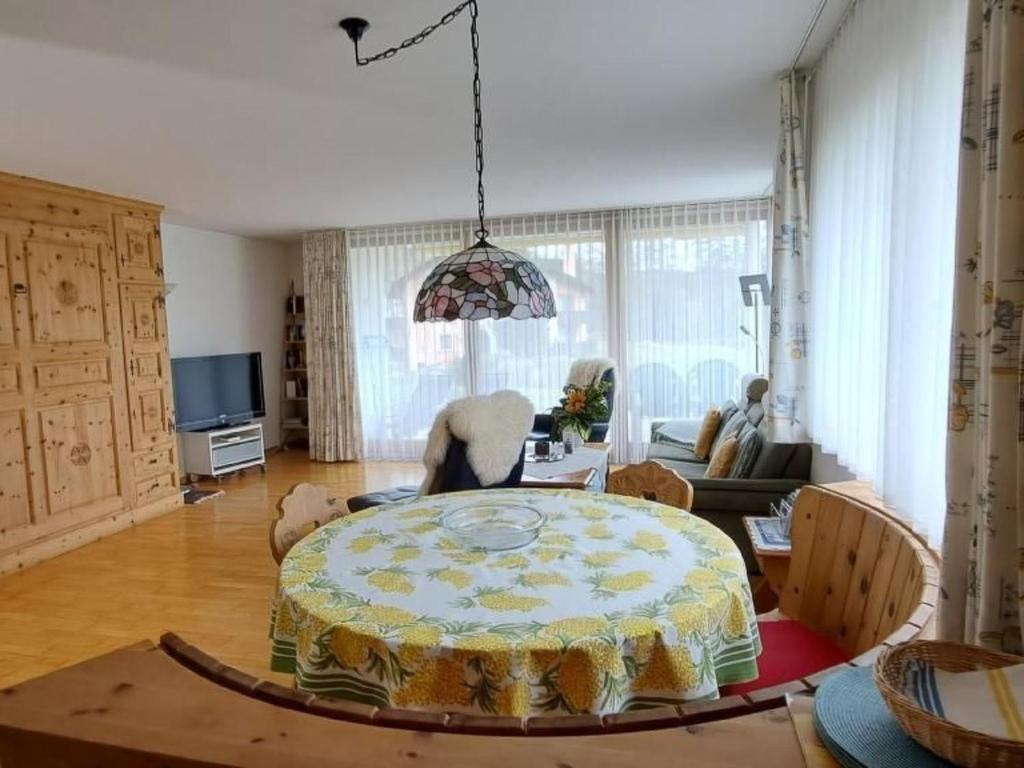 Apartment Chesa Rosatsch by Interhome - 5