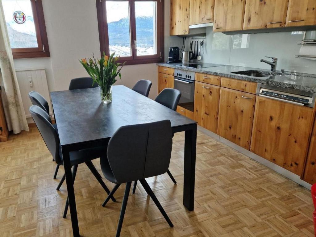 Apartment Chesa Piz Palü by Interhome - 2