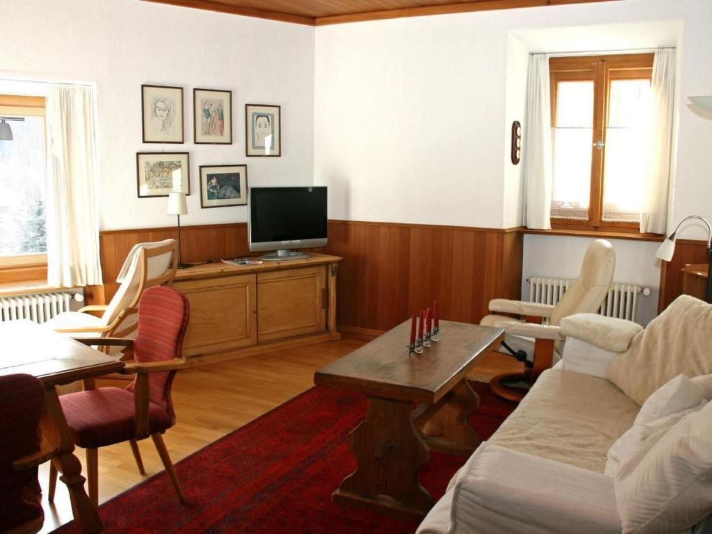 Apartment Chesa Müller by Interhome - 2