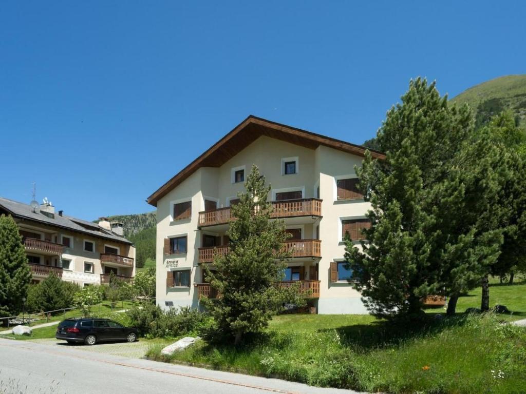 Apartment Chesa Arnica Whg 3 by Interhome - 3
