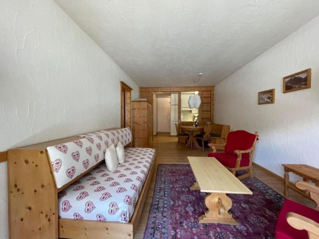 Apartment Chesa la Furia 22 - Bergbahnen inklusiv im Sommer by Interhome - 2