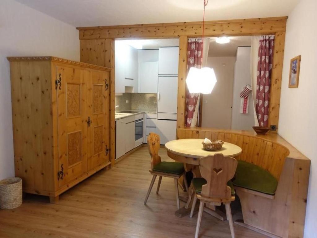 Apartment Chesa la Furia 22 - Bergbahnen inklusiv im Sommer by Interhome - 1