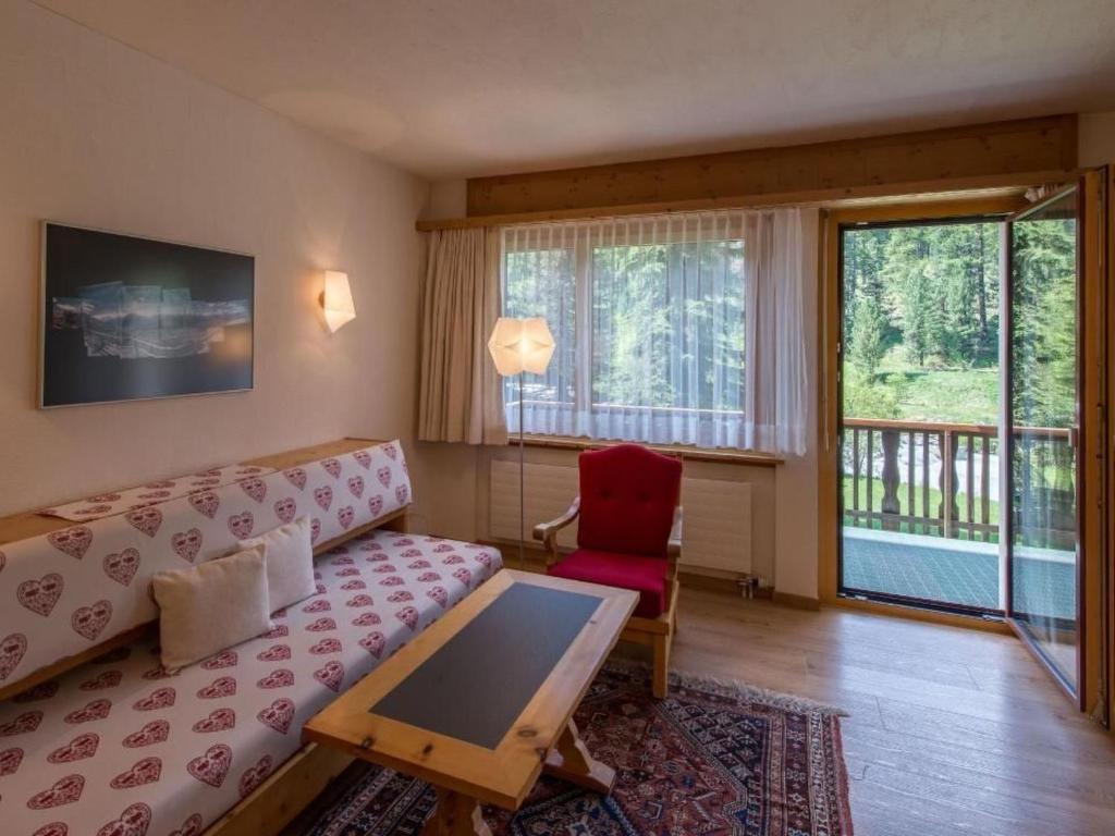 Apartment Chesa la Furia 22 - Bergbahnen inklusiv im Sommer by Interhome - 3
