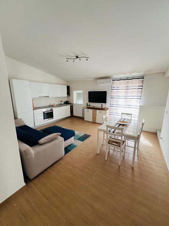 Lattarini Apartment - 1