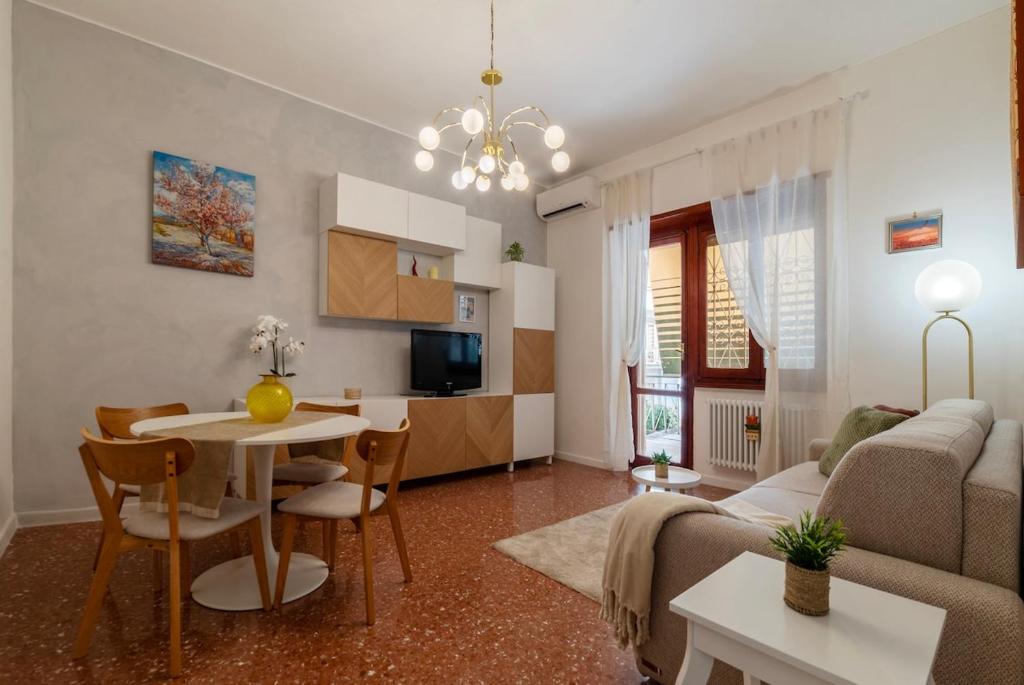 Favara 119 Modern three room apartment near the Gemelli - 1