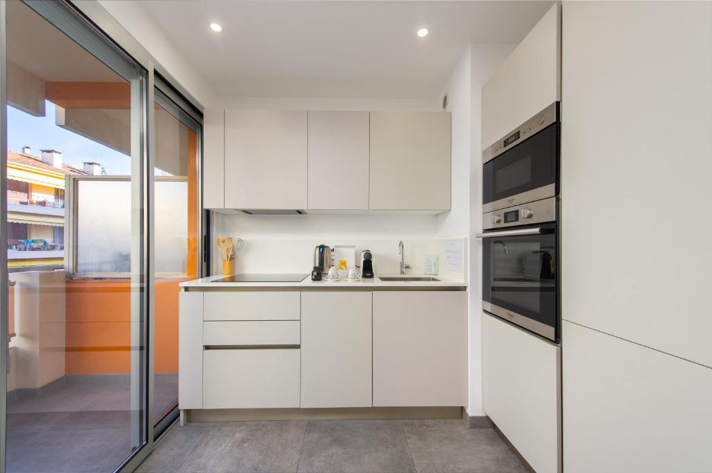 ST PIERRE - Magnifique studio Menton - 100 m des plages - Parking - 5