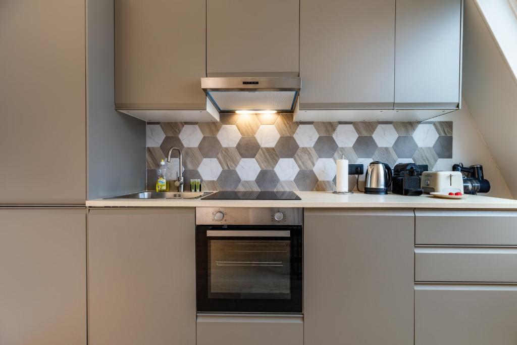 Cozy & Fully Equipped Studio in the Heart of Paris - 4