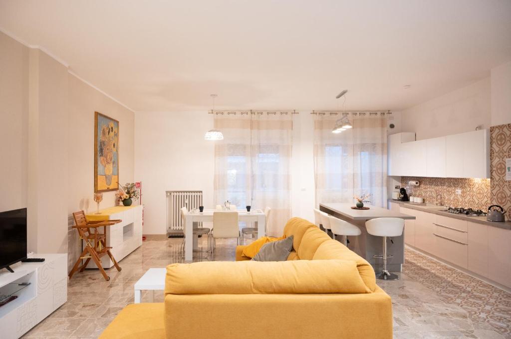 Casa Giulia - Modern 2BR - 2 Baths - AC & WiFi - 4