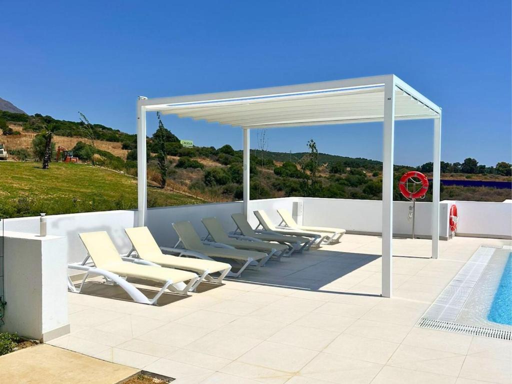 Alcazaba Lagoon & Private Beach Costa del Sol - 3