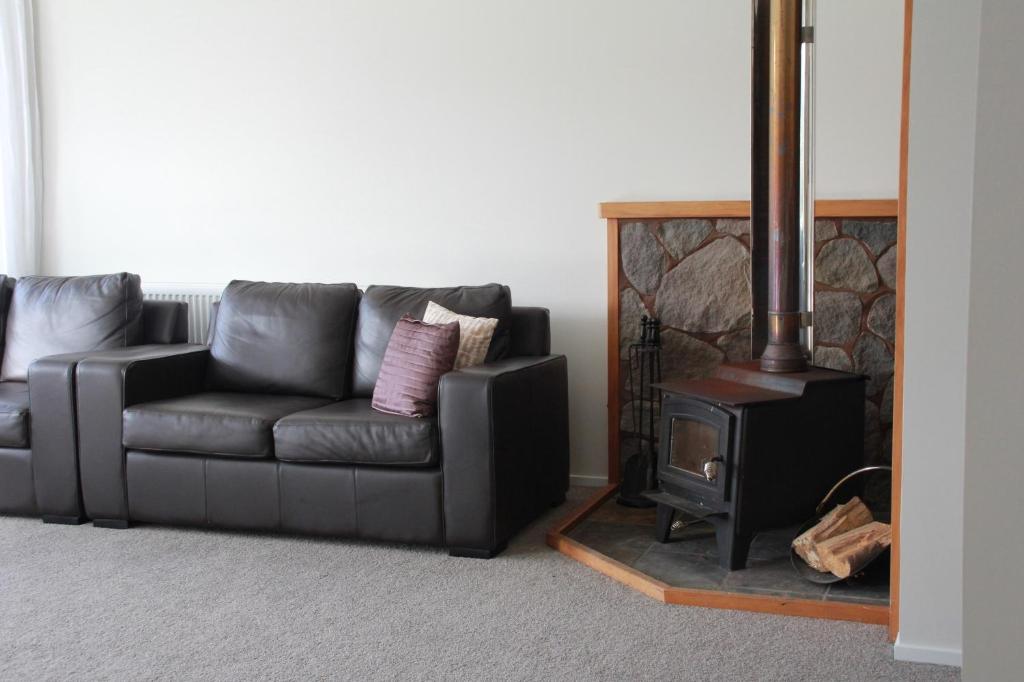 Shared lounge/TV area