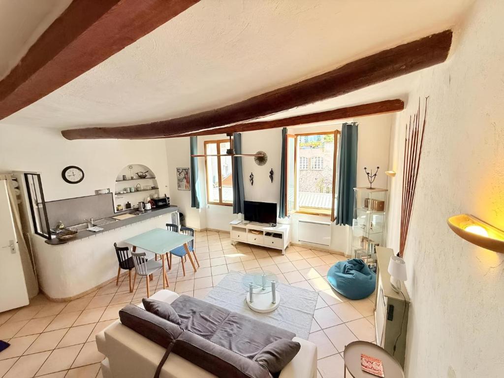 Apartment in the center of Antibes - 5