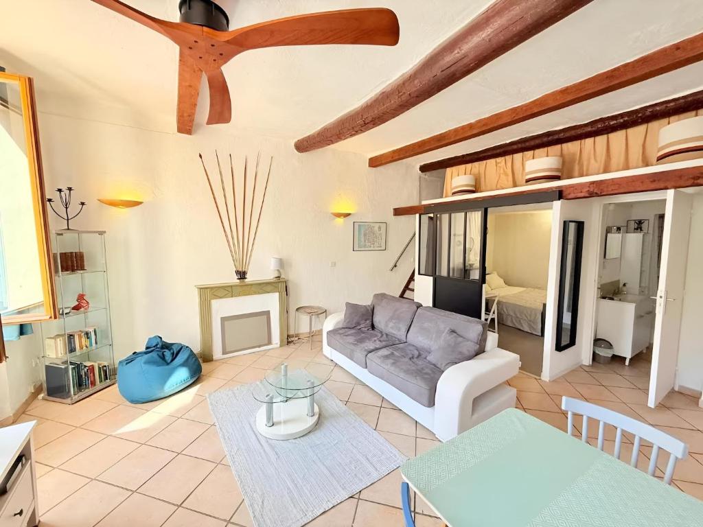 Apartment in the center of Antibes - 3