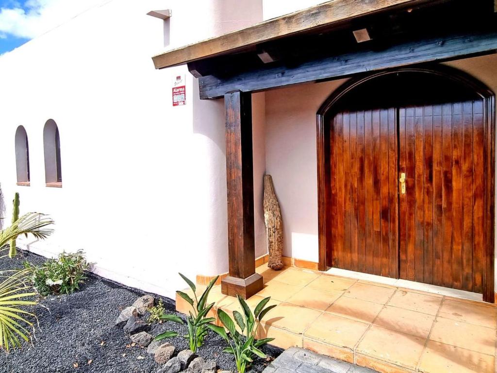 Holiday Home Komfortables Ferienhaus in Corralejo mit privatem Garten und beheiztem Pool by Interhome - 3