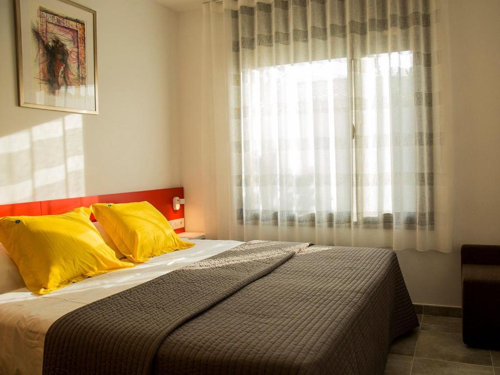 Holiday Home Sonnige Ferienvilla Medes Mar by Interhome - 3