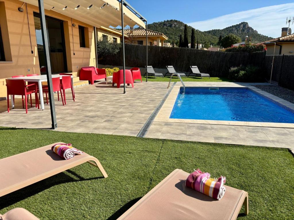 Holiday Home Lichtdurchflutete Ferienvilla mit Pool by Interhome - 2