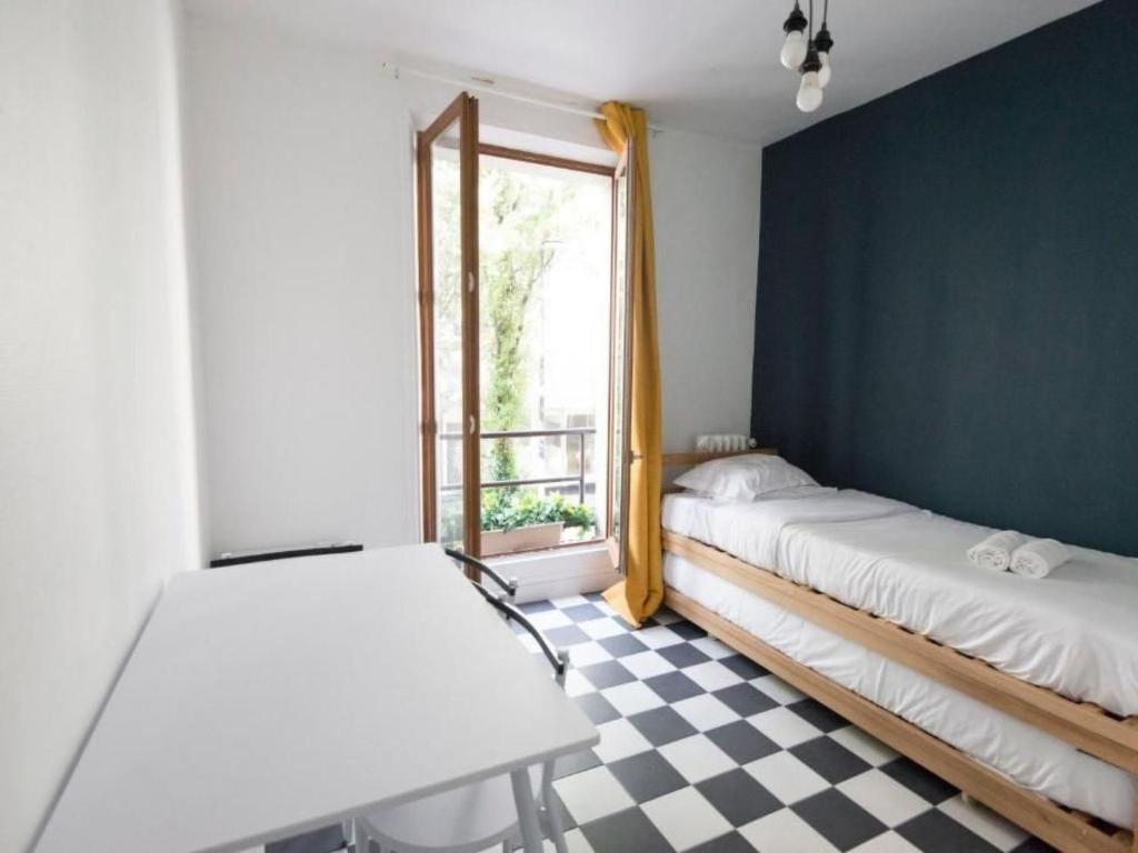 Apartment Zimmer mit Badezimmer by Interhome - 1
