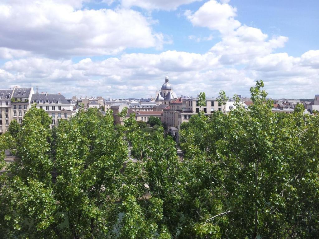 Apartment Schöner romantischer Blick auf die Seine by Interhome - 3