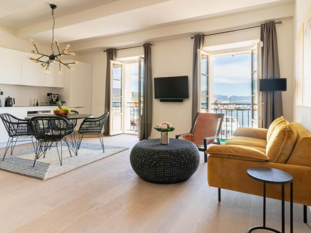 Apartment Außergewöhnliche Wohnung am Hafen by Interhome - 2