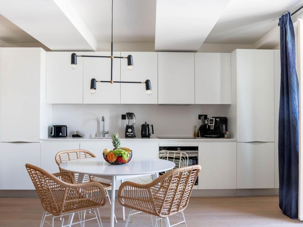 Apartment Wunderschöne Wohnung mit Balkon am Hafen by Interhome - 5