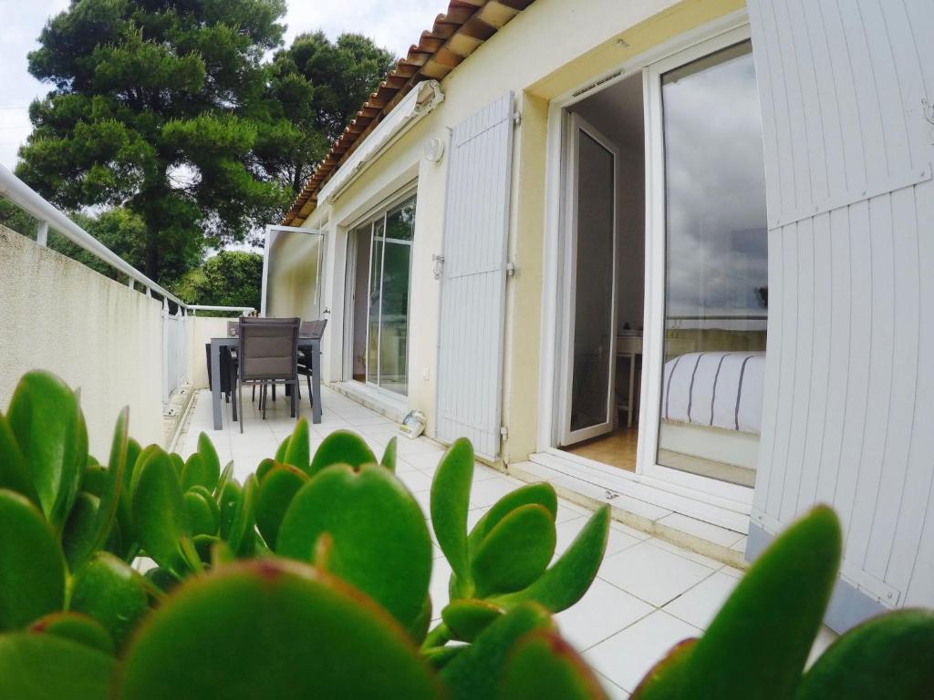 Apartment Domaine Sainte-Maxime Park - Voller Süden by Interhome - 1