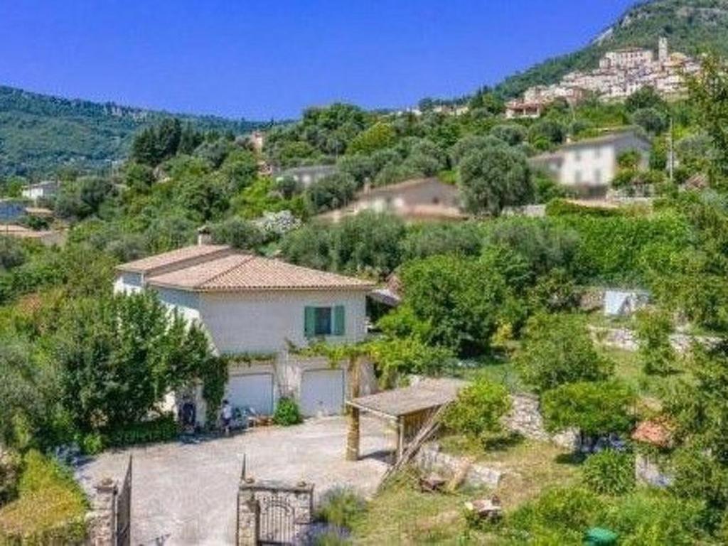 Apartment Appartement in Le Bar-Sur-Loup mit Eigenem Garten by Interhome - 1