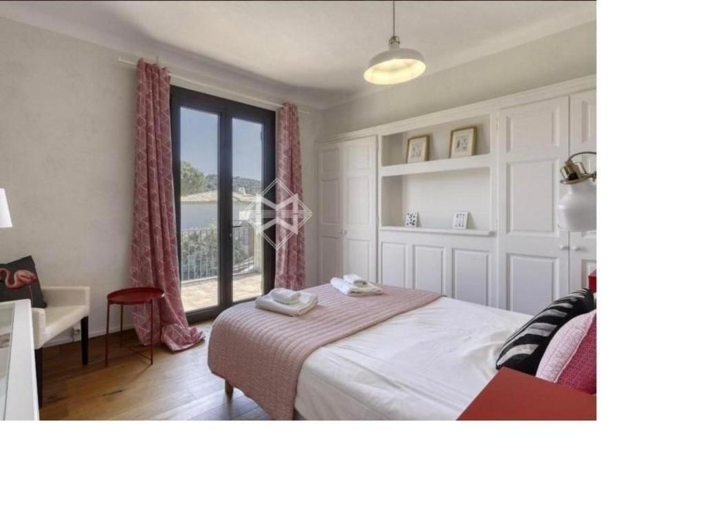 Holiday Home Villa 200 Meter vom Pramousquier Strand by Interhome - 3