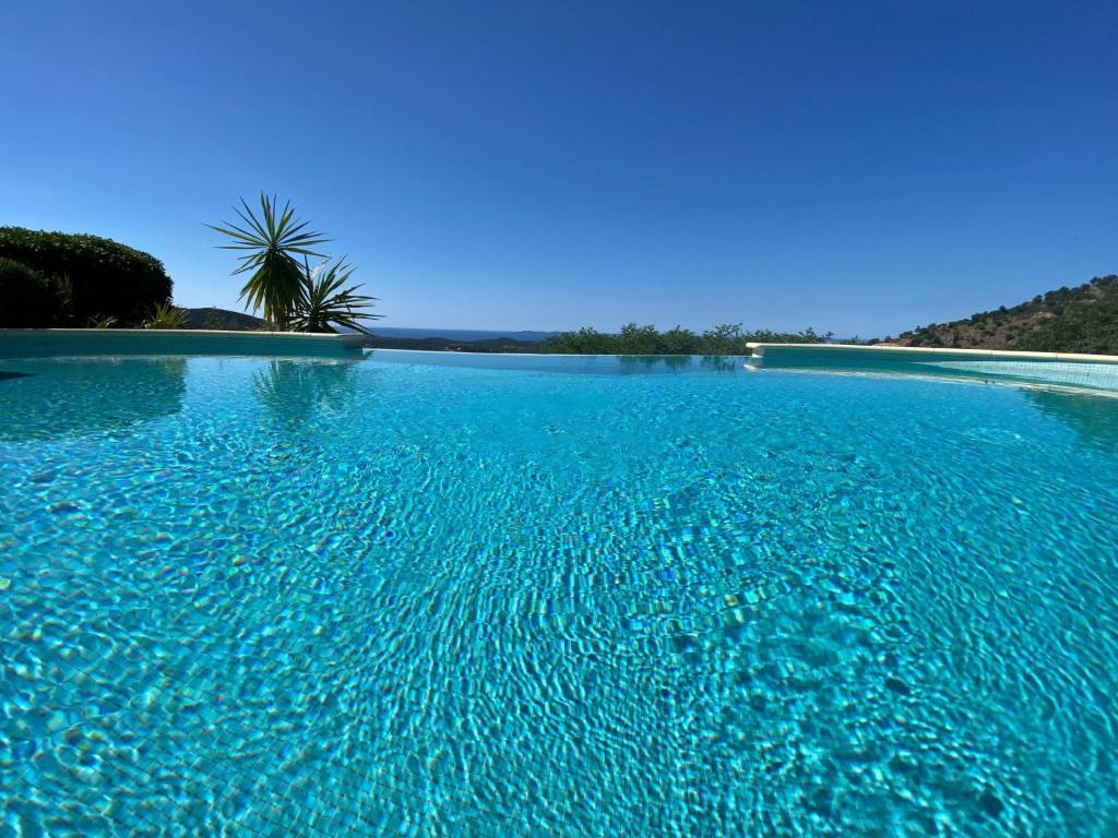 Holiday Home Ferienvilla mit Pool Infinity by Interhome - 5