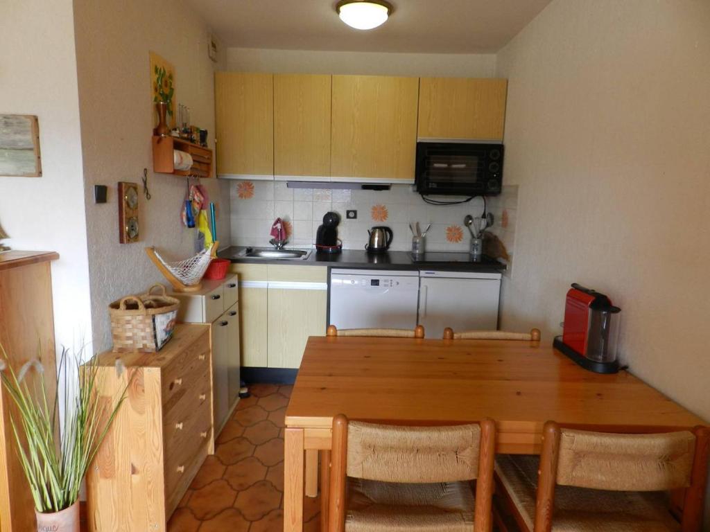 Appartement avec terrasse à Bormes-les-Mimosas, proche plage - FR-1-251-921 - 2