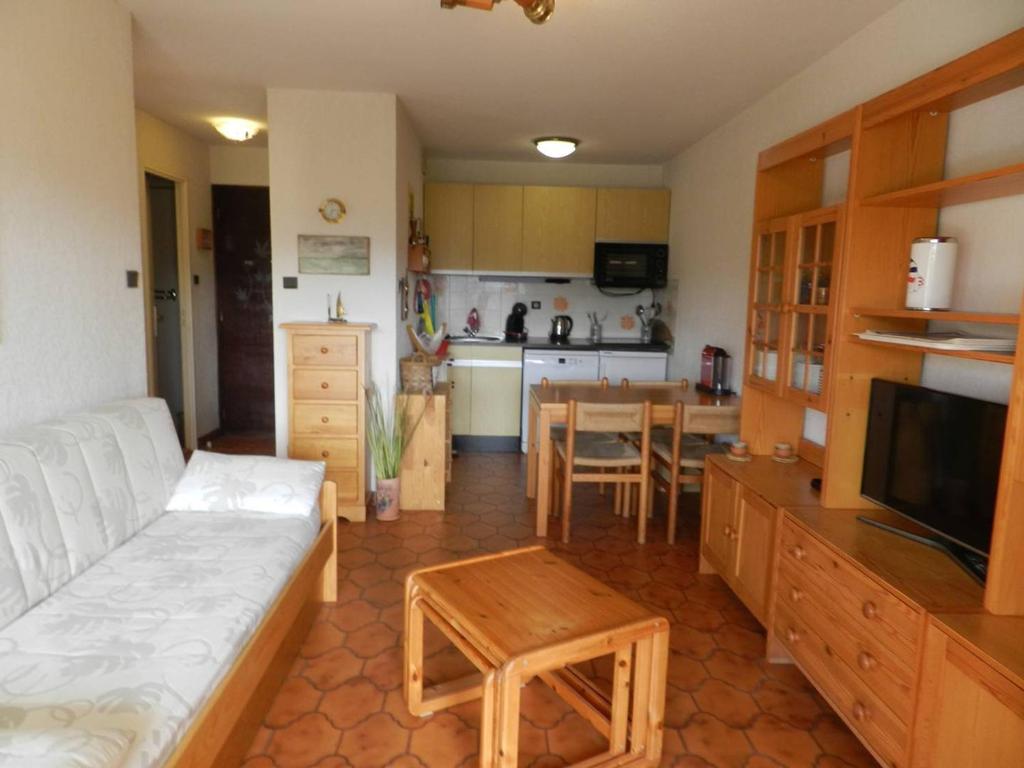 Appartement avec terrasse à Bormes-les-Mimosas, proche plage - FR-1-251-921 - 5